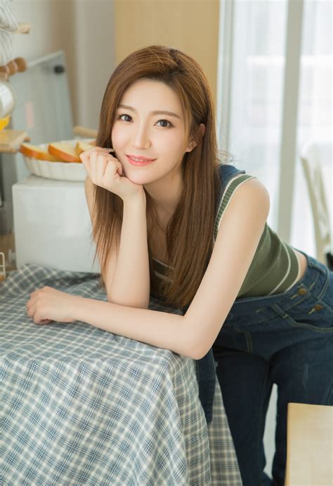 GOAT效应？贝蒂斯24小时发47动态欢迎安东尼数万名球迷街头狂欢